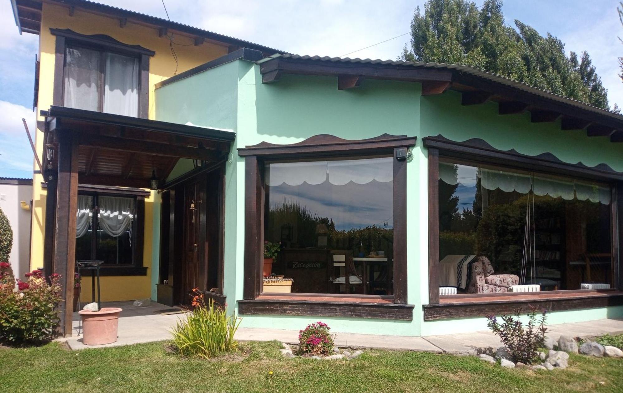 Casa De Grillos El Calafate Exterior photo